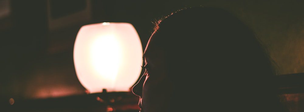 Soft warm lamp light, insight following experience in AEDP therapy